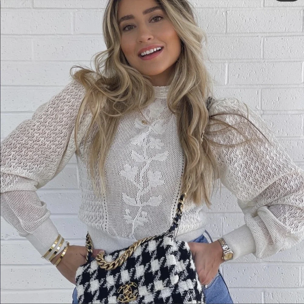 ZARA NWT POINTELLE KNIT TOP 🔥